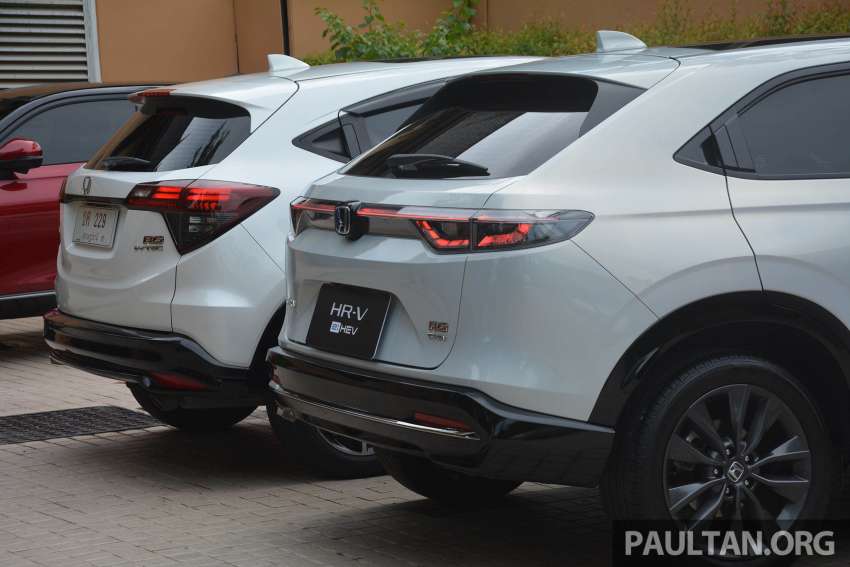 Honda HR-V 2022 vs 2021 – new RV compared to old RU generation, side-by-side gallery of both SUVs 1467648