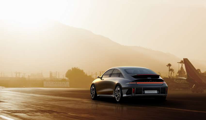 Hyundai Ioniq 6 EV – electric sedan gets smooth looks, 77.6 kWh battery, 482 km range, 0-100 km/h in 5.2 sec Image #1477002