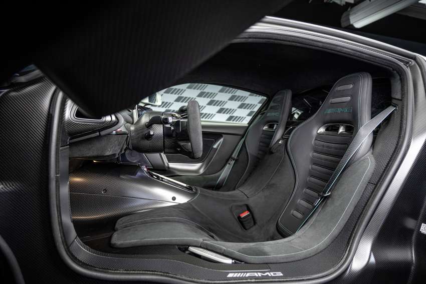 Mercedes-AMG One versi produksi didedahkan – enjin F1 1.6L turbo hibrid, 1,063 PS, 0-100km hanya 2.9 saat! 1464287