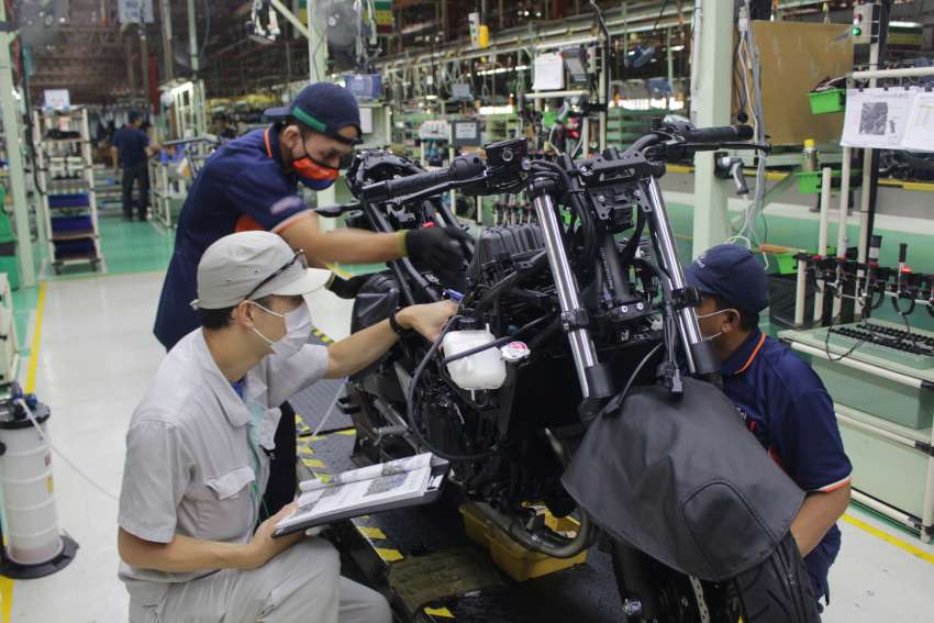 GALERI: Kilang Modenas ikut SOP Jepun pasang Kawasaki, dapat mesin ujian khas pertama di ASEAN 1470505