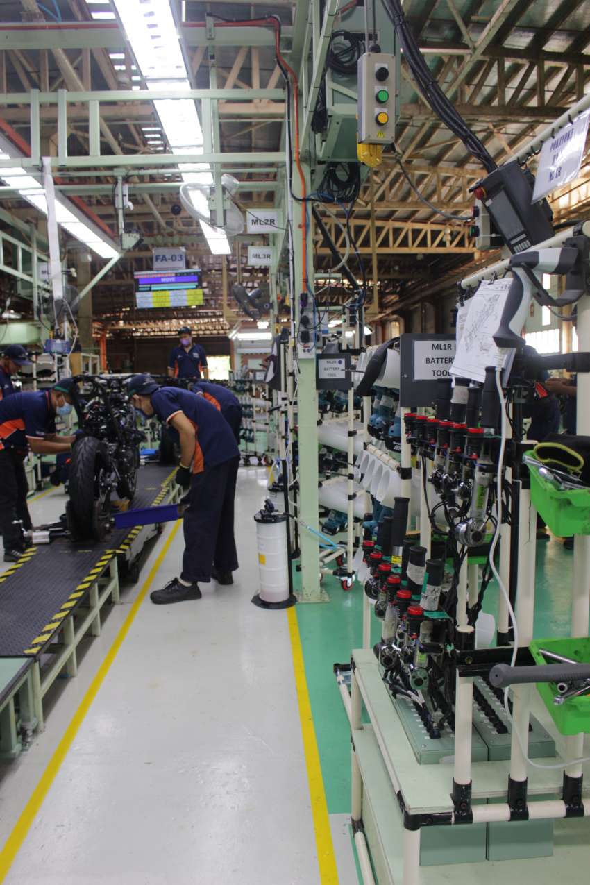 GALERI: Kilang Modenas ikut SOP Jepun pasang Kawasaki, dapat mesin ujian khas pertama di ASEAN 1470496