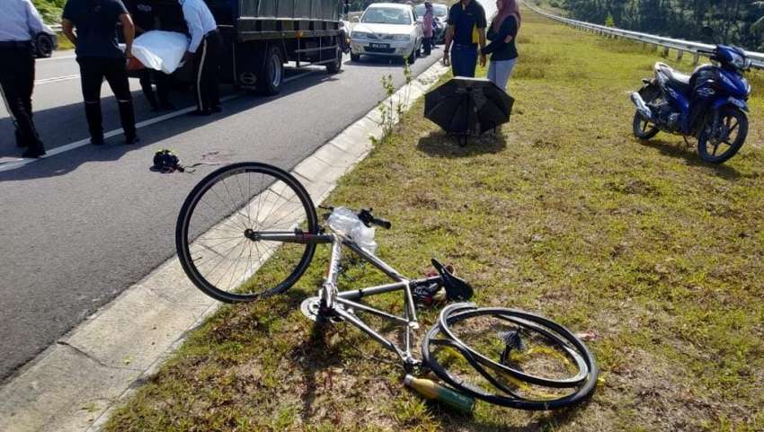 Cyclist killed in accident on Jalan Temiang-Pantai 1463678