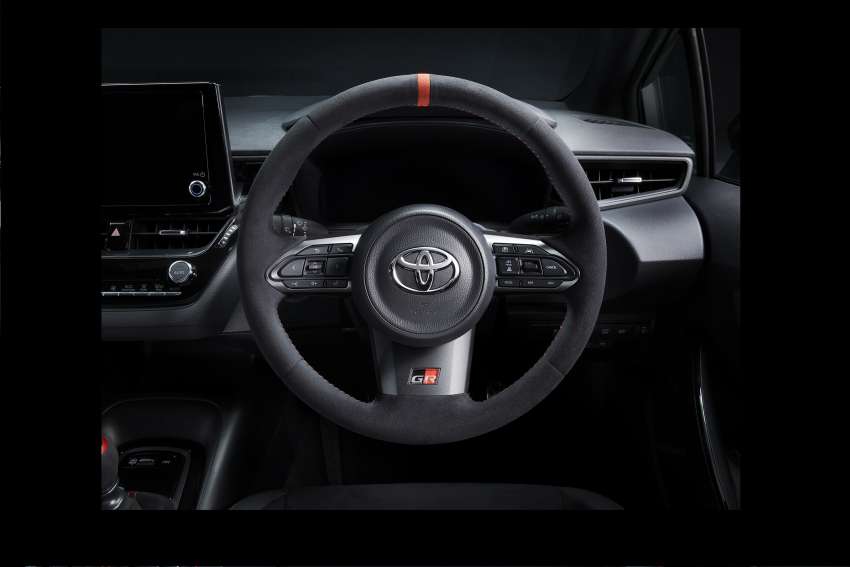 Toyota GR Corolla Morizo Edition – hanya 2 tempat duduk, lebih ringan, kotak gear manual nisbah rapat 1463963