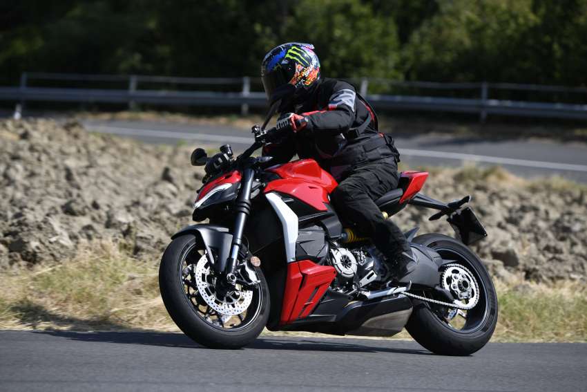 FIRST LOOK: 2022 Ducati Streetfighter V2, RM101,900 1490868