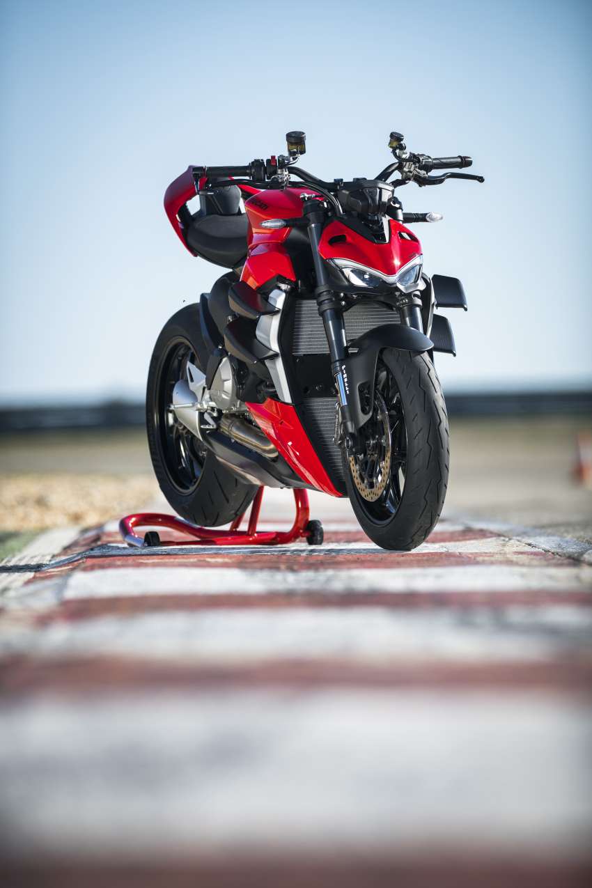FIRST LOOK: 2022 Ducati Streetfighter V2, RM101,900 1491008