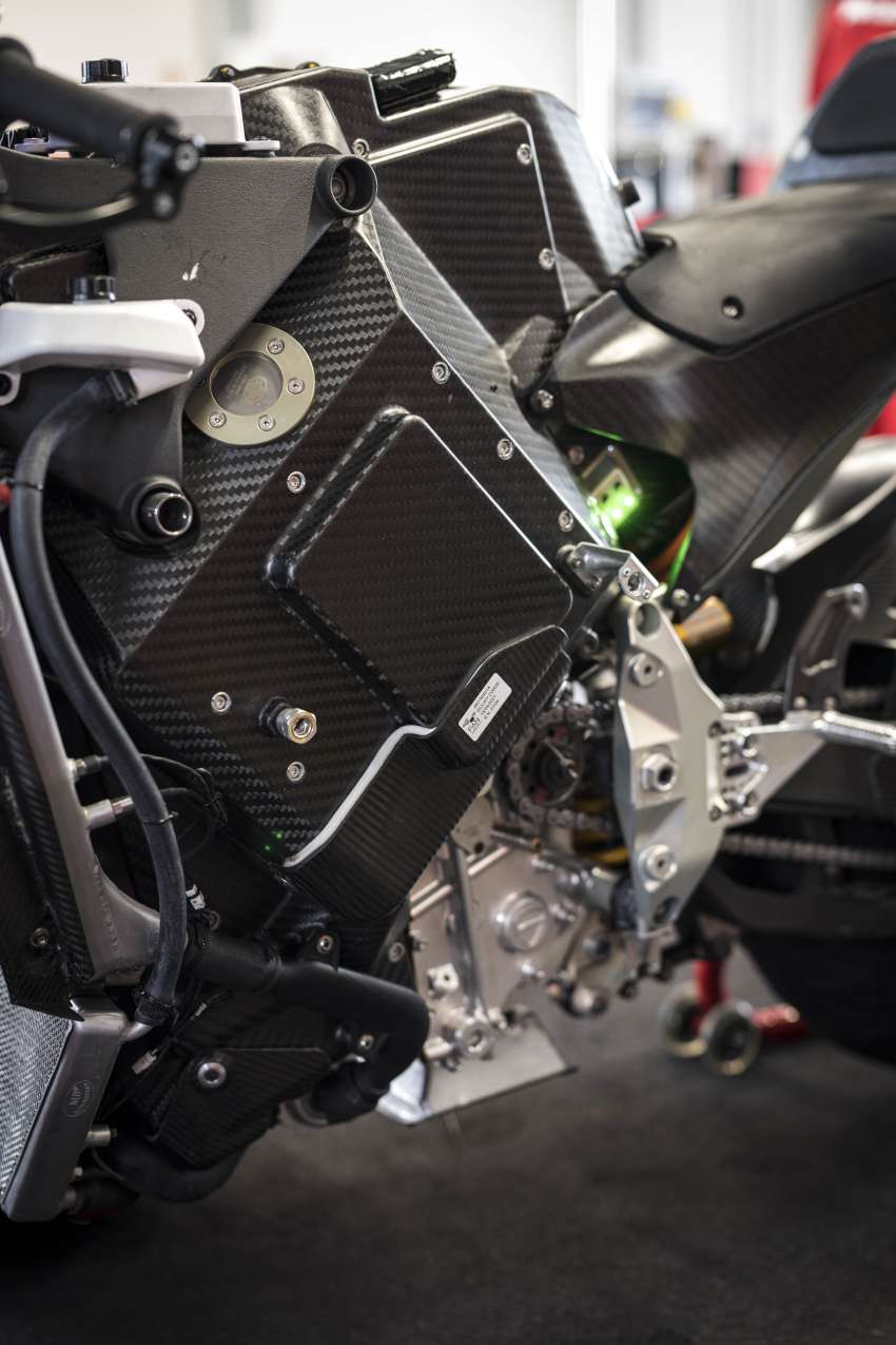 Ducati reveals 2022 V21L Moto-E electric race bike 1479308