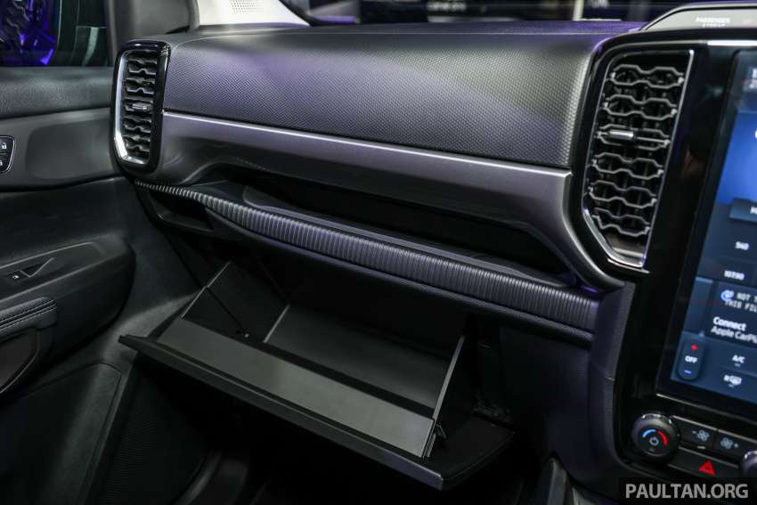 Ford Ranger 2022 dilancarkan di Malaysia — tujuh varian, bermula dari RM109k; Raptor ditunjuk, tiba Q4 1488166