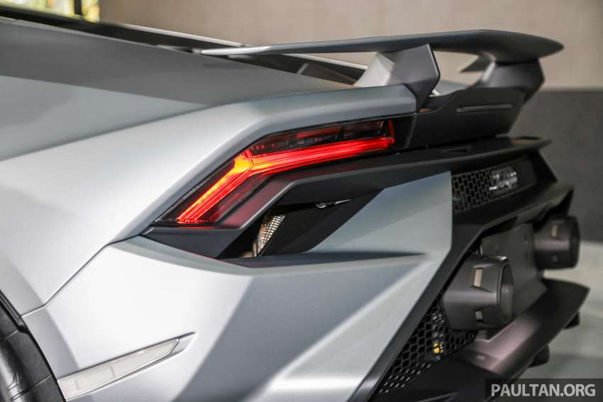 Lamborghini Huracán Tecnica in Malaysia – RWD, 640 PS 5.2L NA V10, 0-100 km/h 3.2 secs, RM1.05mil price 1481128