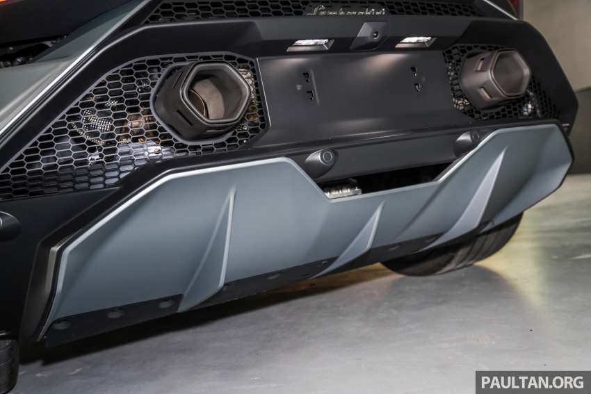 Lamborghini Huracán Tecnica in Malaysia – RWD, 640 PS 5.2L NA V10, 0-100 km/h 3.2 secs, RM1.05mil price 1481137