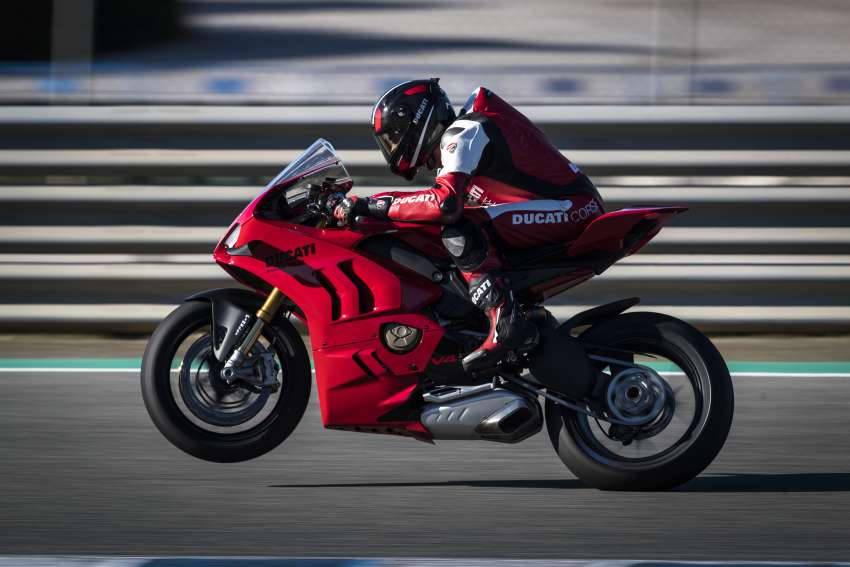 2023 Ducati Panigale V4 updated – new electronics, RM145,900 for V4, RM188,900 for V4S in Malaysia 1482162