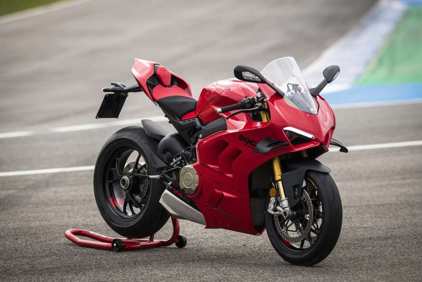 2023 Ducati Panigale V4 updated – new electronics, RM145,900 for V4, RM188,900 for V4S in Malaysia 1482163