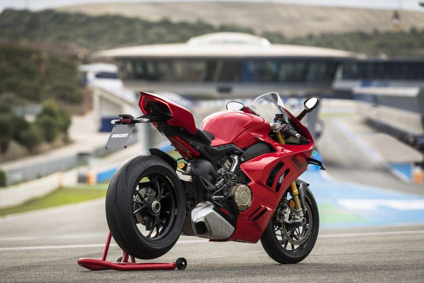 2023 Ducati Panigale V4 updated – new electronics, RM145,900 for V4, RM188,900 for V4S in Malaysia 1482165