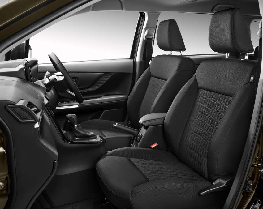 Perodua Alza 2022 dilancar — MPV 7- tempat duduk generasi kedua, ASA standard; harga dari RM62,500 1486334