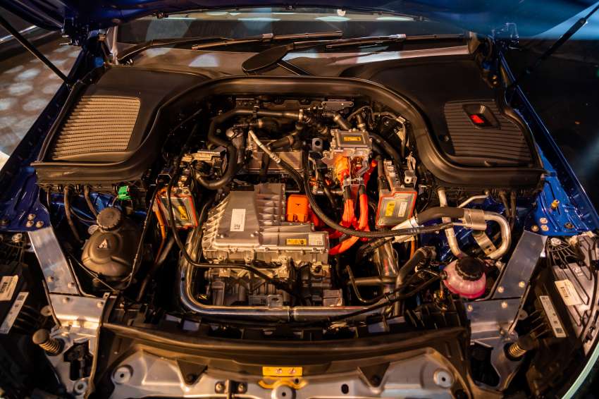 Mercedes-Benz EQC400 4Matic diperkenalkan di M’sia – 408 hp/760 Nm; jarak EV 437 km; anggaran RM390k 1487553