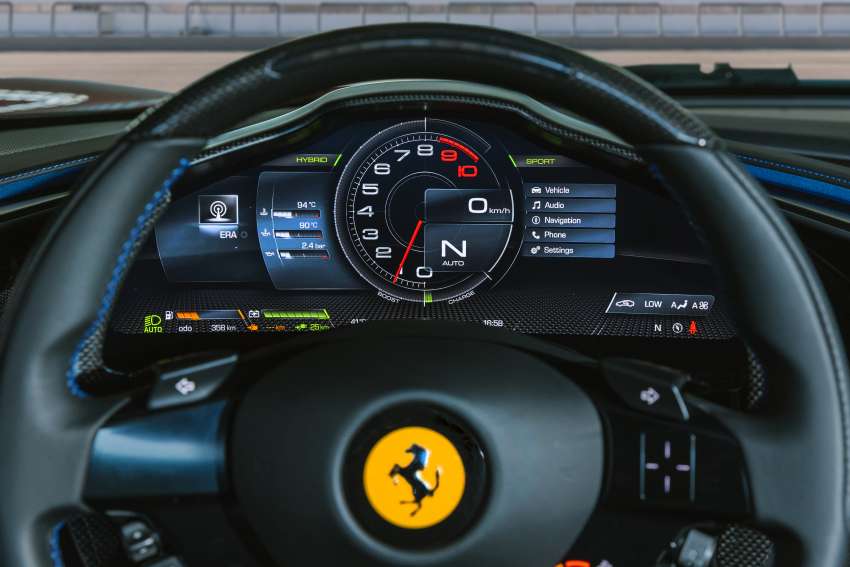Ferrari 296 GTS kini di M’sia – RM1.5 juta, bumbung boleh buka, V6 Turbo berkembar PHEV, 830 PS/740 Nm 1480878