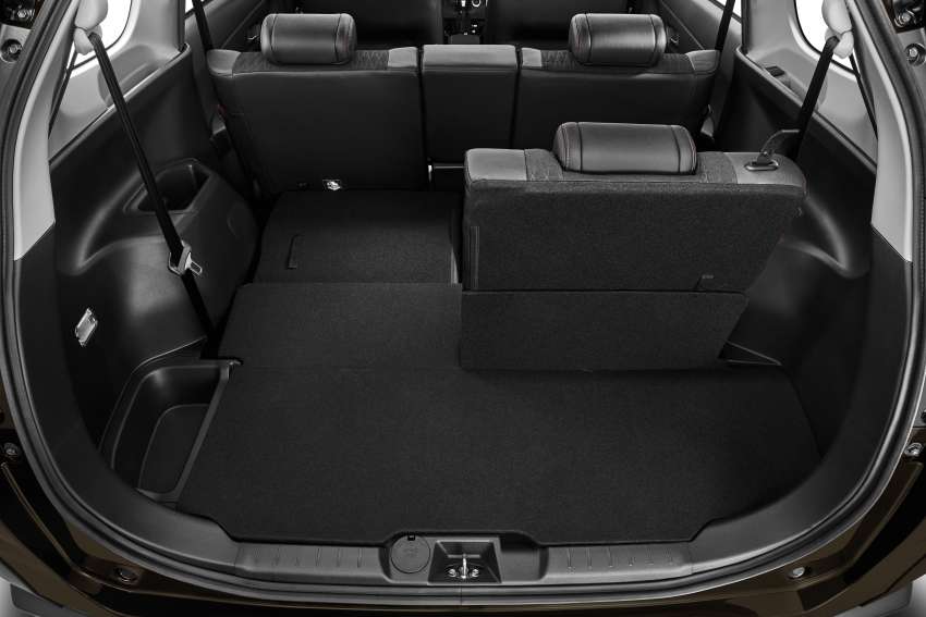 Perodua Alza 2022 dilancar — MPV 7- tempat duduk generasi kedua, ASA standard; harga dari RM62,500 1486269