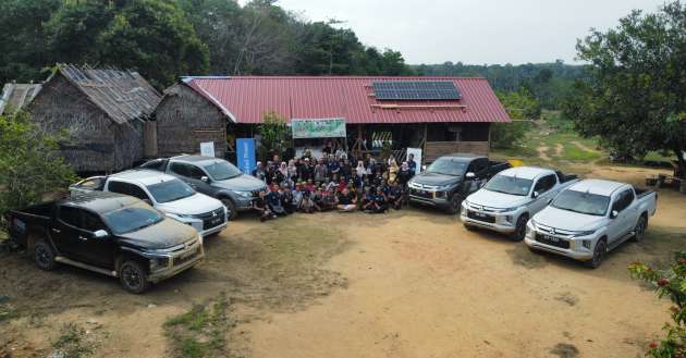 Mitsubishi Motors Malaysia donates high-power solar energy system for <em>orang asli</em> community space
