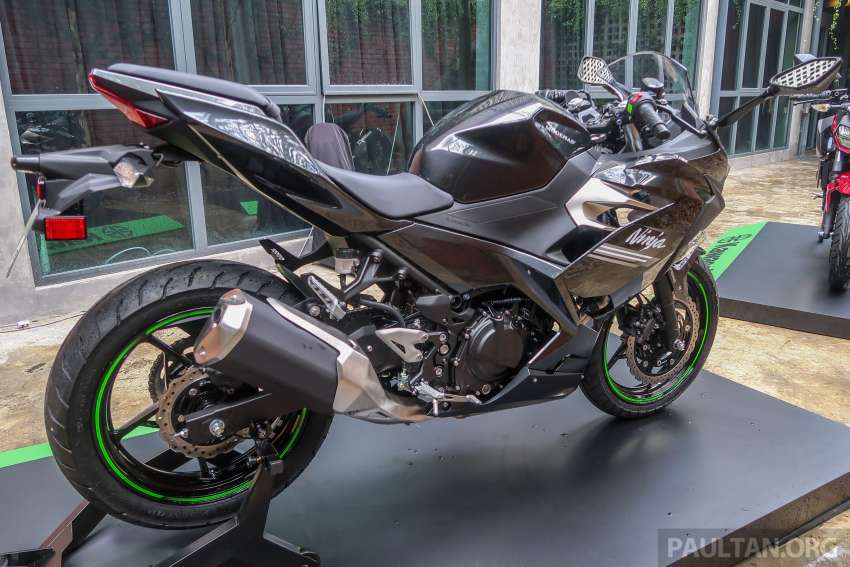 Modenas Ninja 250, Ninja 250 ABS, Z250 ABS debut in Malaysia; 37 hp and 23 Nm, price from RM19k-RM20k 1490645