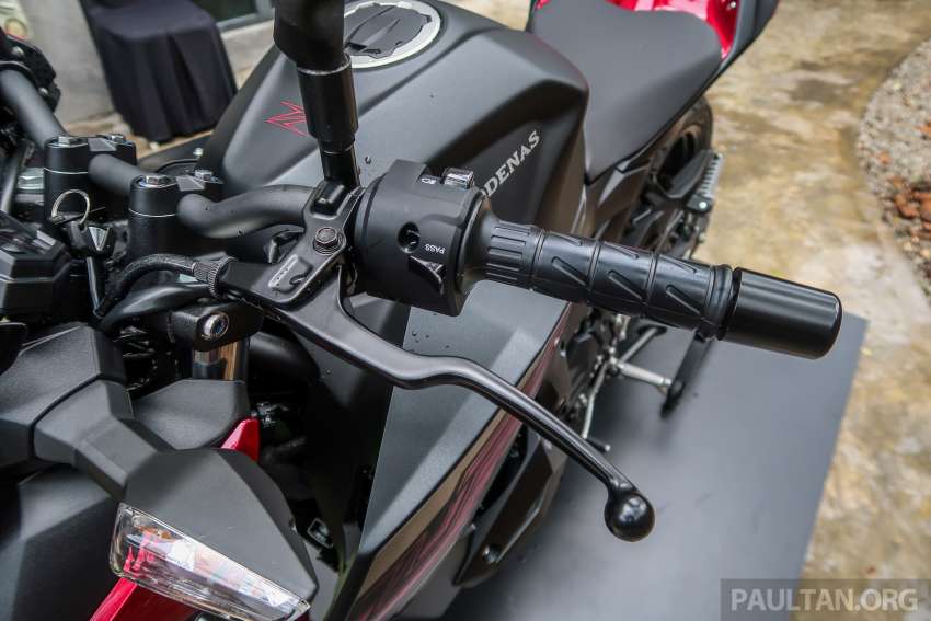 Modenas Ninja 250, Ninja 250 ABS, Z250 ABS debut in Malaysia; 37 hp and 23 Nm, price from RM19k-RM20k 1490634