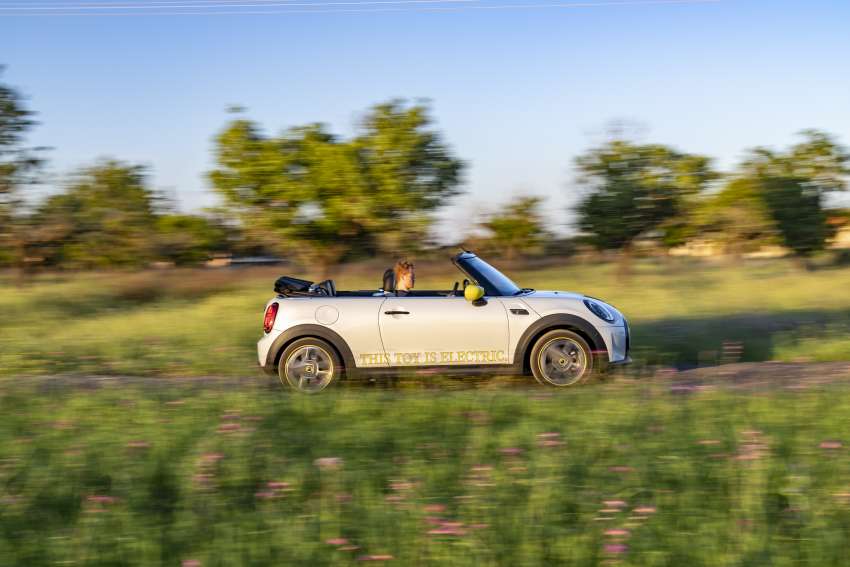 MINI Cooper SE Convertible revealed – special one-off convertible version of EV hatchback; 230 km of range 1484071