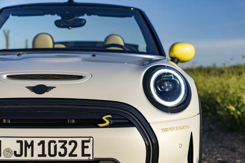 MINI Cooper SE Convertible revealed – special one-off convertible version of EV hatchback; 230 km of range 1484075