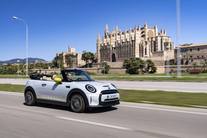 MINI Cooper SE Convertible revealed – special one-off convertible version of EV hatchback; 230 km of range 1484052