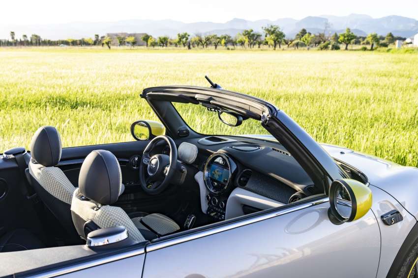 MINI Cooper SE Convertible revealed – special one-off convertible version of EV hatchback; 230 km of range 1484085