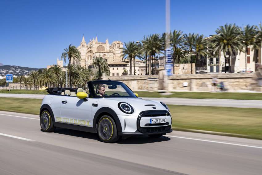 MINI Cooper SE Convertible revealed – special one-off convertible version of EV hatchback; 230 km of range 1484055
