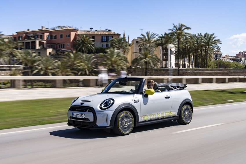 MINI Cooper SE Convertible revealed – special one-off convertible version of EV hatchback; 230 km of range 1484063