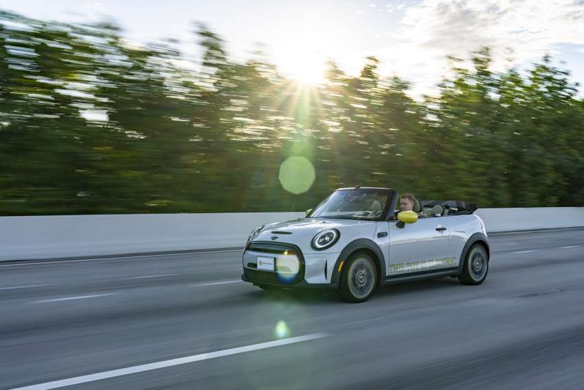 MINI Cooper SE Convertible revealed – special one-off convertible version of EV hatchback; 230 km of range 1483857