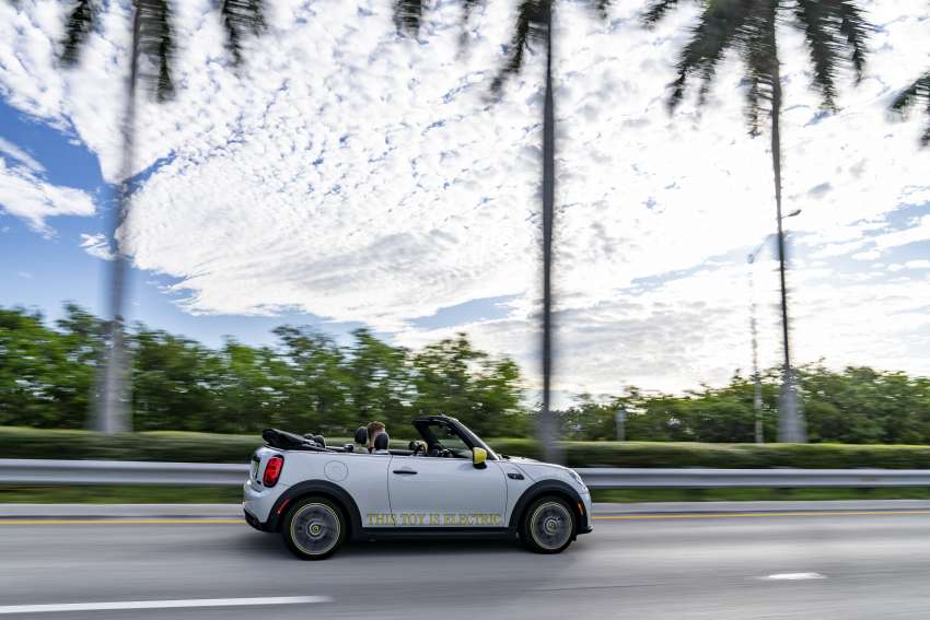 MINI Cooper SE Convertible revealed – special one-off convertible version of EV hatchback; 230 km of range 1483895