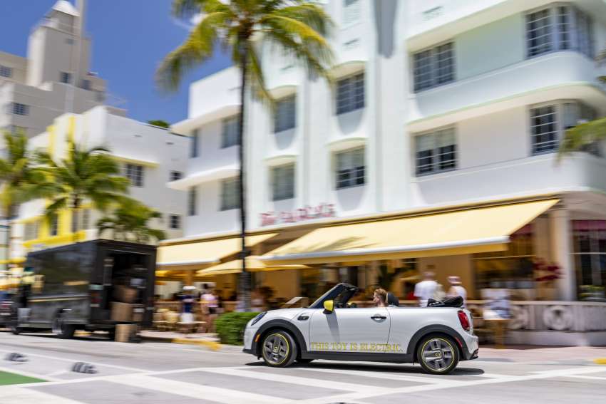 MINI Cooper SE Convertible revealed – special one-off convertible version of EV hatchback; 230 km of range 1483916