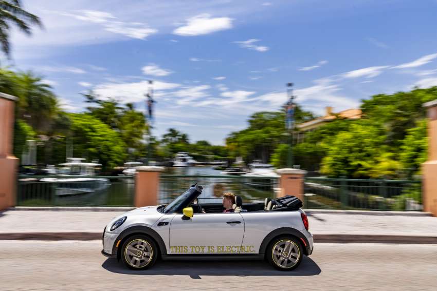 MINI Cooper SE Convertible revealed – special one-off convertible version of EV hatchback; 230 km of range 1483926