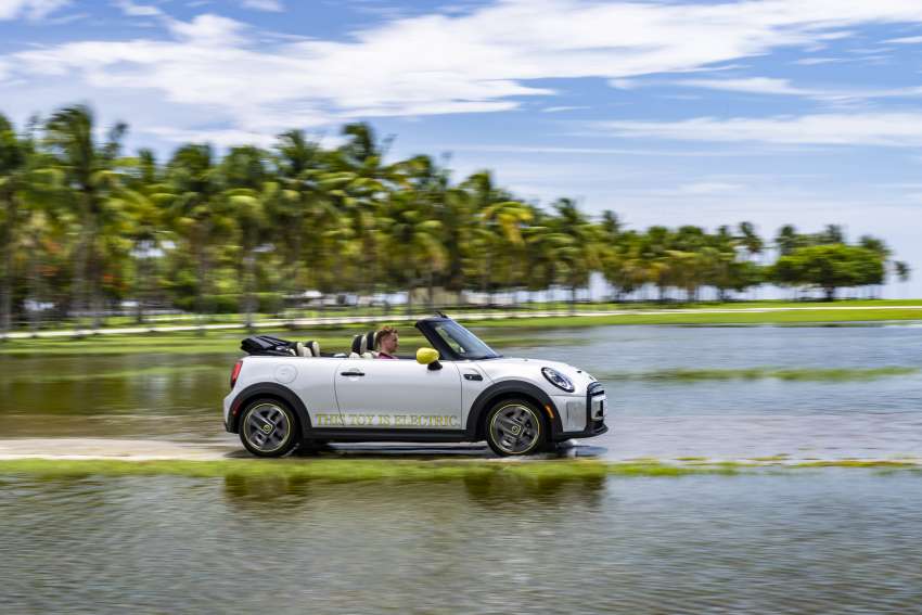 MINI Cooper SE Convertible revealed – special one-off convertible version of EV hatchback; 230 km of range 1483928