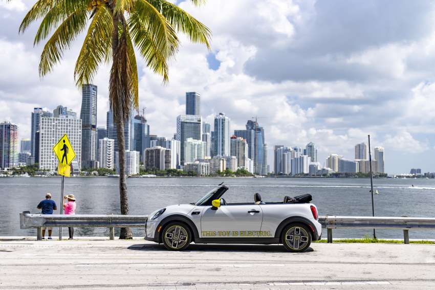 MINI Cooper SE Convertible revealed – special one-off convertible version of EV hatchback; 230 km of range 1483938