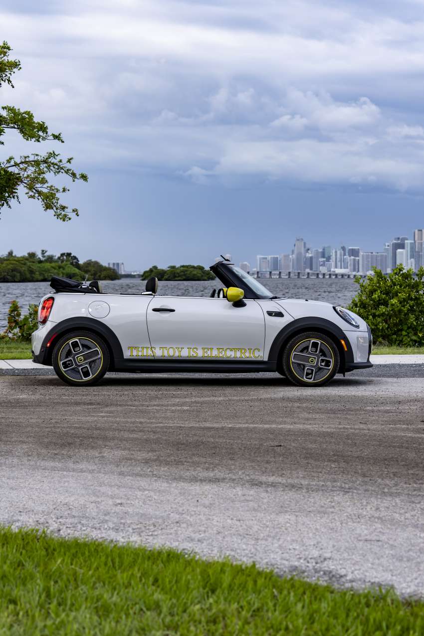 MINI Cooper SE Convertible revealed – special one-off convertible version of EV hatchback; 230 km of range 1483946