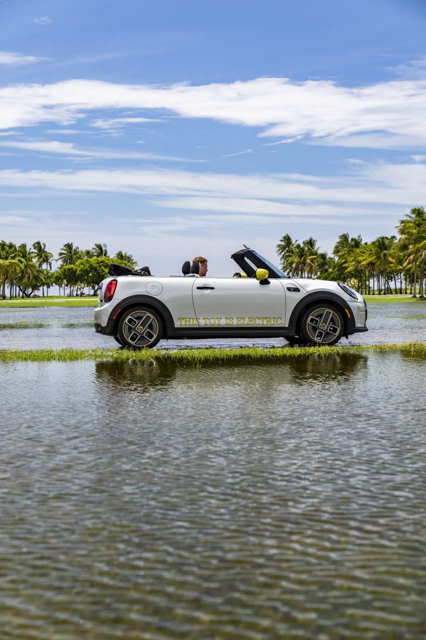 MINI Cooper SE Convertible revealed – special one-off convertible version of EV hatchback; 230 km of range 1483990