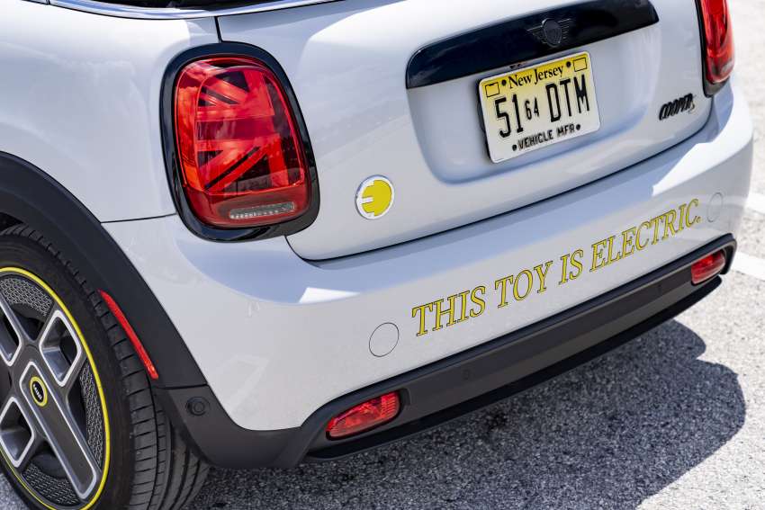 MINI Cooper SE Convertible revealed – special one-off convertible version of EV hatchback; 230 km of range 1484007