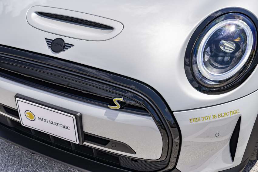 MINI Cooper SE Convertible revealed – special one-off convertible version of EV hatchback; 230 km of range 1484010