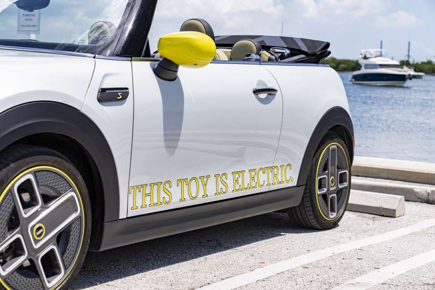MINI Cooper SE Convertible revealed – special one-off convertible version of EV hatchback; 230 km of range 1484016