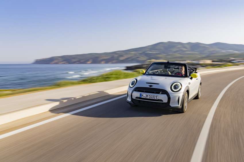 MINI Cooper SE Convertible revealed – special one-off convertible version of EV hatchback; 230 km of range 1483826