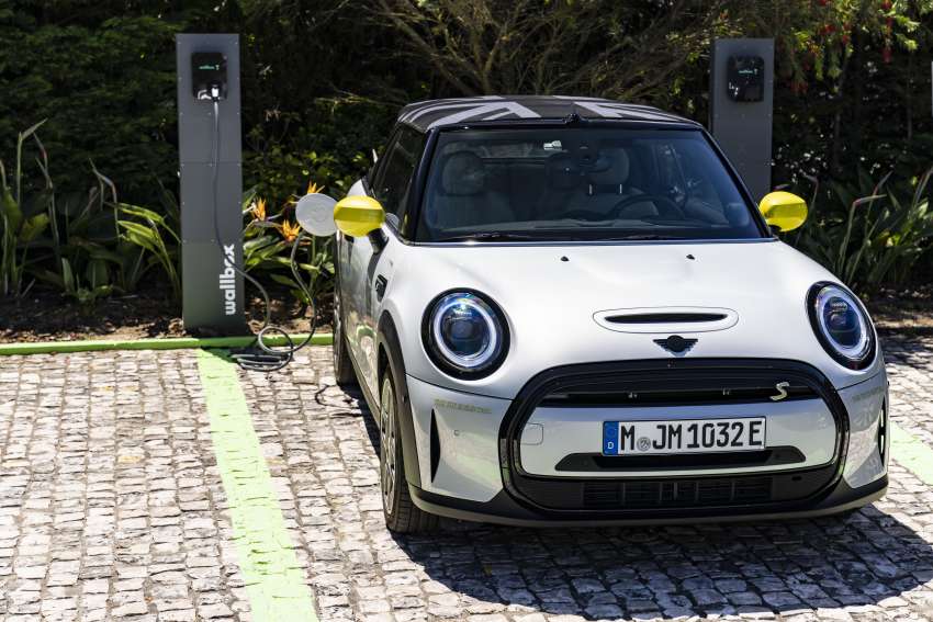 MINI Cooper SE Convertible revealed – special one-off convertible version of EV hatchback; 230 km of range 1484019
