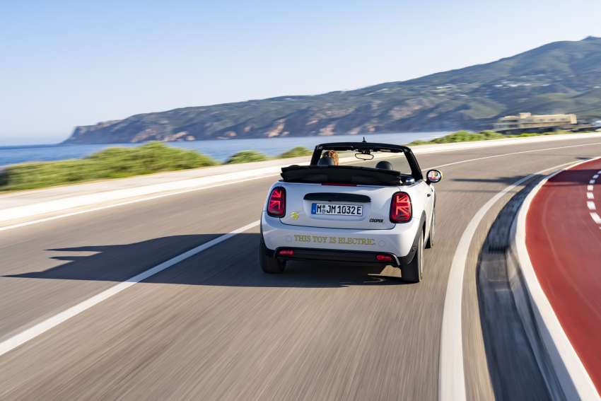 MINI Cooper SE Convertible revealed – special one-off convertible version of EV hatchback; 230 km of range 1483830