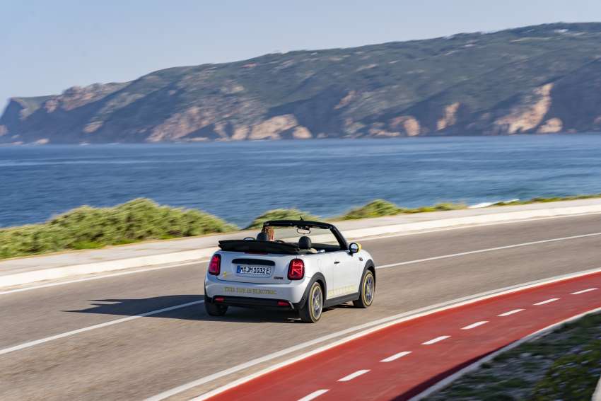 MINI Cooper SE Convertible revealed – special one-off convertible version of EV hatchback; 230 km of range 1483831