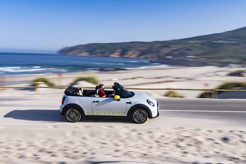 MINI Cooper SE Convertible revealed – special one-off convertible version of EV hatchback; 230 km of range 1483834