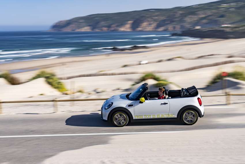 MINI Cooper SE Convertible revealed – special one-off convertible version of EV hatchback; 230 km of range 1483839
