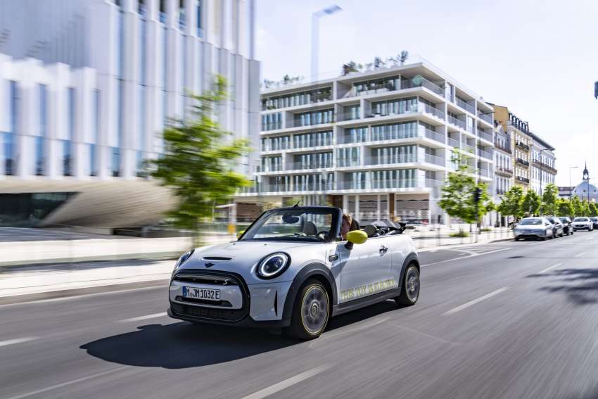 MINI Cooper SE Convertible revealed – special one-off convertible version of EV hatchback; 230 km of range 1483884