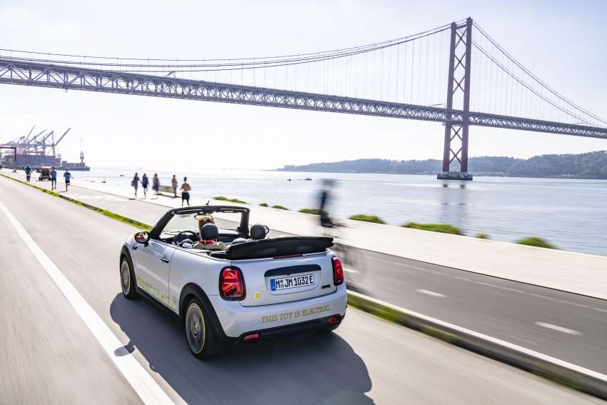MINI Cooper SE Convertible revealed – special one-off convertible version of EV hatchback; 230 km of range 1483886