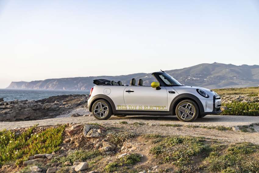 MINI Cooper SE Convertible revealed – special one-off convertible version of EV hatchback; 230 km of range 1483907
