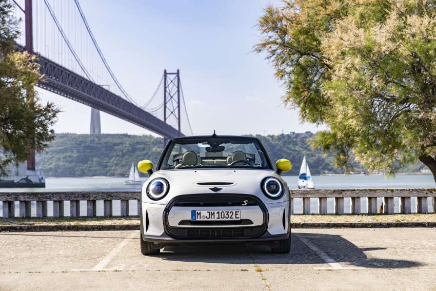 MINI Cooper SE Convertible revealed – special one-off convertible version of EV hatchback; 230 km of range 1483925